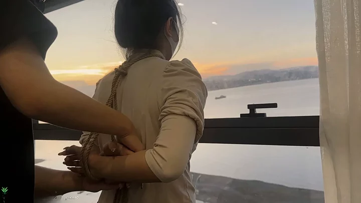 Screenshot 8 from Pineapple Photography: Kneeling Bondage & Ocean View