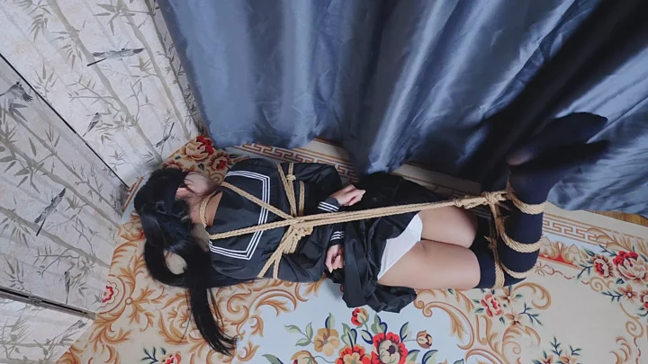 Kidnapped a JK girl, put her in a sack and brought her back for bondage training