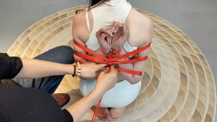 Beloved by One Rope: Backhand Guanyin Rope Art Tutorial