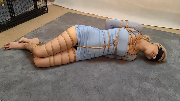 Willing Studio: Long Legs Little Fish’s Intense Audition