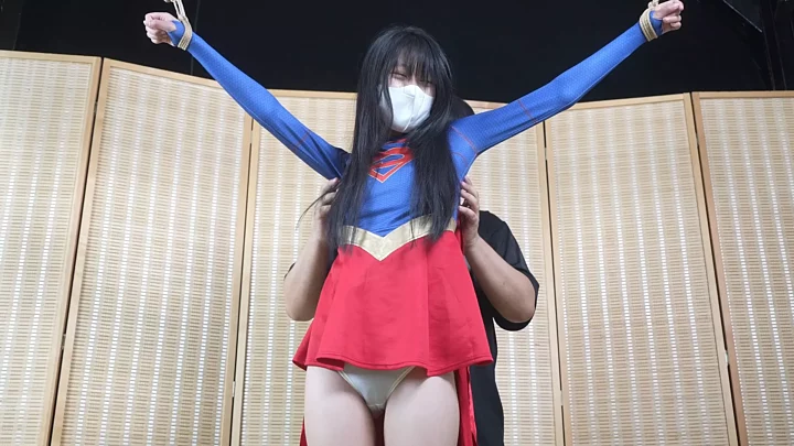 Screenshot 1 from Elephant Man: Chao Chao’s Superwoman Cosplay Tickle Torture
