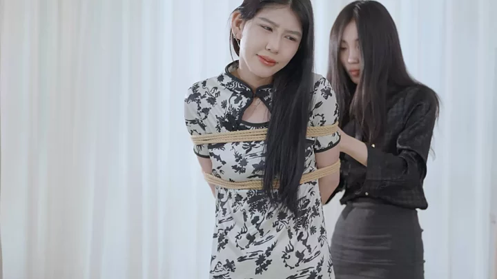 Screenshot 1 from Wendy’s Intense Introduction to Restraint by 4K Video Studio
