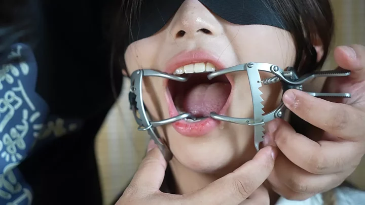 Screenshot 1 from Xiaohan’s Gag Training: JK Black Silk & Chair Bondage