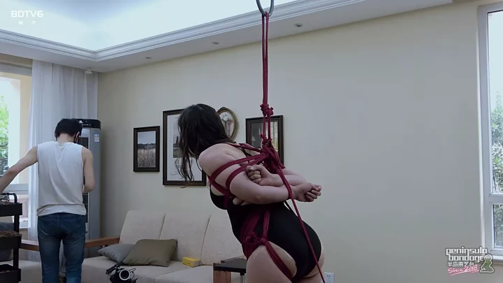 Screenshot 1 from Jinan Rope: Grandma’s Unexpected Suspension Performance