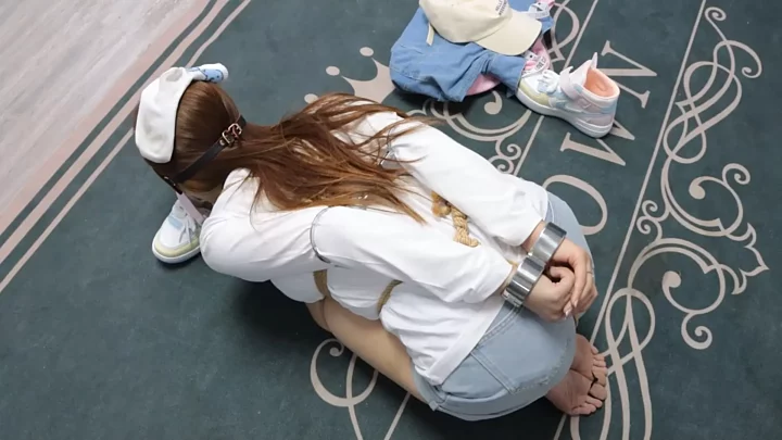 Screenshot 1 from Delinquent Girl Transformation Plan 3